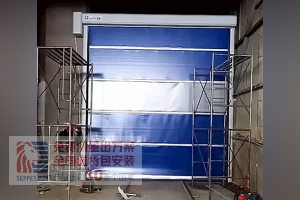 快速卷帘门喷砂房.jpg 快速卷帘门喷砂房.jpg